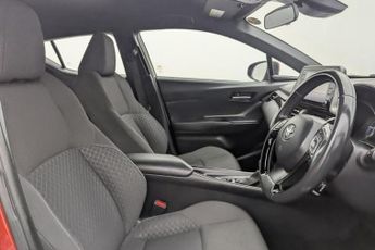 TOYOTA C-HR 1.8 VVT-h GPF Icon SUV 5dr Petrol Hybrid CVT Euro 6 (s/s) (122 p