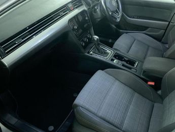 VOLKSWAGEN PASSAT 1.5 TSI EVO SE Nav Estate 5dr Petrol DSG Euro 6 (s/s) (150 ps)