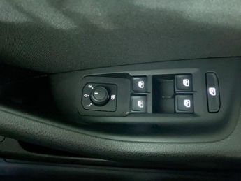 VOLKSWAGEN PASSAT 1.5 TSI EVO SE Nav Estate 5dr Petrol DSG Euro 6 (s/s) (150 ps)