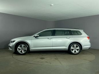 VOLKSWAGEN PASSAT 1.5 TSI EVO SE Nav Estate 5dr Petrol DSG Euro 6 (s/s) (150 ps)