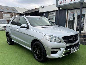 Mercedes M Class 2.1 ML250 BlueTEC AMG Sport SUV 5DR AUTOMATIC  Diesel G-Tronic 4