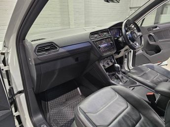 VOLKSWAGEN TIGUAN 1.5 TSI EVO R-Line Tech SUV 5dr Petrol DSG Euro 6 (s/s) (150 ps)