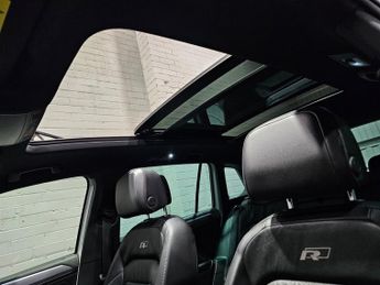 VOLKSWAGEN TIGUAN 1.5 TSI EVO R-Line Tech SUV 5dr Petrol DSG Euro 6 (s/s) (150 ps)