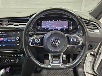 VOLKSWAGEN TIGUAN 1.5 TSI EVO R-Line Tech SUV 5dr Petrol DSG Euro 6 (s/s) (150 ps)