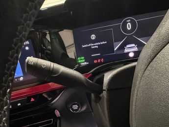 VAUXHALL MOKKA ELECTRIC 50kWh SRi Premium SUV 5dr Electric Auto (136 ps)