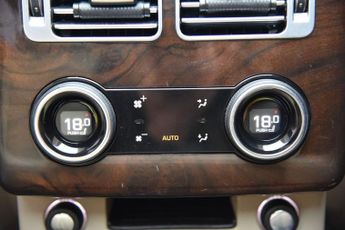 LAND ROVER RANGE ROVER 3.0 D350 MHEV Vogue SUV 5dr Diesel Auto 4WD Euro 6 (s/s) (350 ps