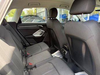 AUDI Q3 2.0 TDI 35 Sport SUV 5dr Diesel S Tronic Euro 6 (s/s) (150 ps)