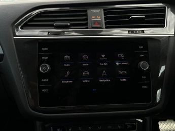 VOLKSWAGEN TIGUAN ALLSPACE 2.0 TDI SEL SUV 5dr Diesel DSG 4Motion Euro 6 (s/s) (150 ps)