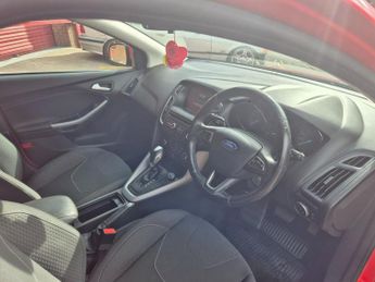 FORD FOCUS 1.6 Zetec Hatchback 5dr Petrol Powershift Euro 6 (125 ps)