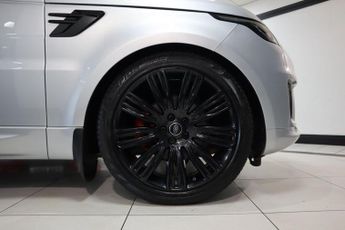 LAND ROVER RANGE ROVER SPORT 3.0 SD V6 HSE Dynamic SUV 5dr Diesel Auto 4WD Euro 6 (s/s) (306 