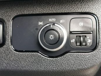 MERCEDES-BENZ SPRINTER MERCEDES-BENZ SPRINTER 315CDI L2 DIESEL RWD 3.5t H2 Progressive 