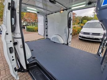 MERCEDES-BENZ EVITO 116 e 66kWh Progressive Panel Van 6dr Electric Auto FWD L2 (LWB)