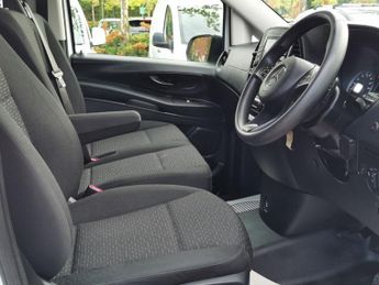 MERCEDES-BENZ EVITO 116 e 66kWh Progressive Panel Van 6dr Electric Auto FWD L2 (LWB)