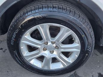 LAND ROVER RANGE ROVER EVOQUE 2.0 TD4 SE Tech SUV 5dr Diesel Auto 4WD Euro 6 (s/s) (180 ps)