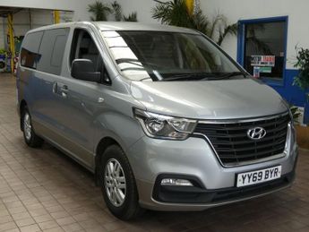 Hyundai I800 2.5 CRDi SE Nav MPV 5dr Diesel Manual Euro 6 (136 ps)