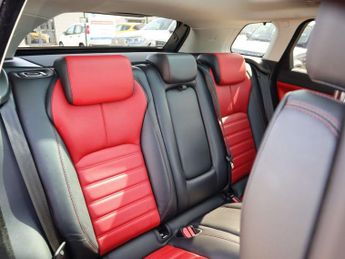 LAND ROVER RANGE ROVER EVOQUE 2.0 TD4 HSE Dynamic SUV 5dr Diesel Auto 4WD Euro 6 (s/s) (180 ps
