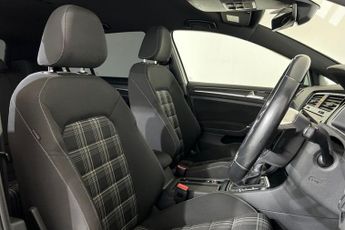 VOLKSWAGEN GOLF 2.0 TDI GTD Hatchback 5dr Diesel DSG Euro 6 (s/s) (184 ps)Low Mi