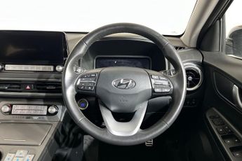 HYUNDAI KONA 39kWh SE Connect SUV 5dr Electric Auto (10.5kW Charger) (136 ps)