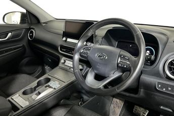 HYUNDAI KONA 39kWh SE Connect SUV 5dr Electric Auto (10.5kW Charger) (136 ps)