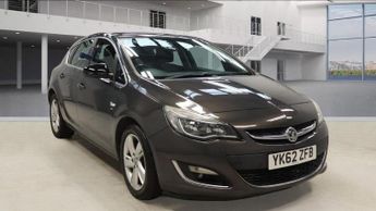 Vauxhall Astra 2.0 CDTi SRi Hatchback 5dr Diesel Auto Euro 5 (165 ps)