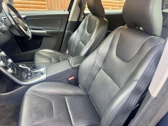 VOLVO XC60 2.0 D4 SE Lux SUV 5dr Diesel Geartronic Euro 6 (s/s) (181 ps)