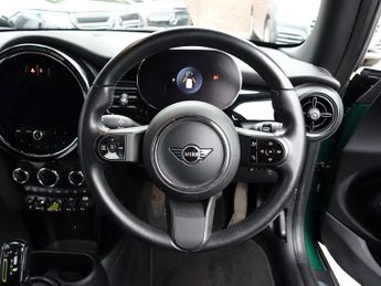 MINI Electric Hatch Cooper SE 32.6kWh Level 2 Hatchback 3dr Electric Auto (184 ps)