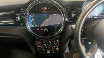 MINI Electric Hatch Cooper SE 32.6kWh Level 2 Hatchback 3dr Electric Auto (184 ps)