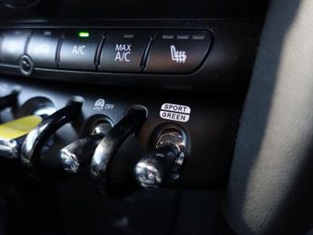 MINI Electric Hatch Cooper SE 32.6kWh Level 2 Hatchback 3dr Electric Auto (184 ps)