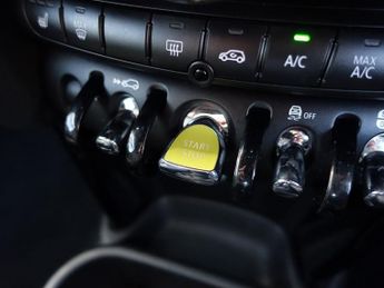 MINI Electric Hatch Cooper SE 32.6kWh Level 2 Hatchback 3dr Electric Auto (184 ps)