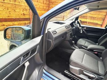 VOLKSWAGEN CADDY MAXI LIFE 4 Seat Auto Wheelchair Accessible Disabled Access Vehicle WAV