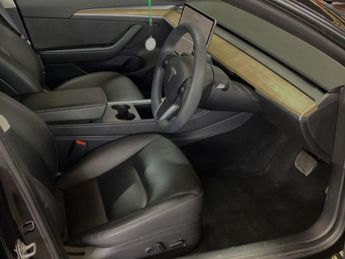 TESLA Model 3 (Dual Motor) Long Range Saloon 4dr Electric Auto 4WDE (346 ps)