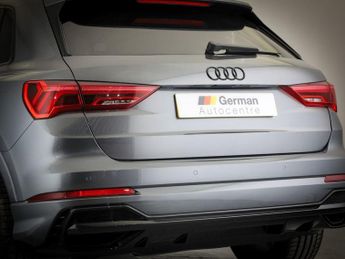 AUDI Q3 1.5 TFSI CoD 35 Black Edition SUV 5dr Petrol S Tronic Euro 6 (s/