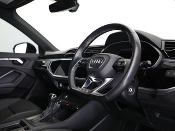 AUDI Q3 1.5 TFSI CoD 35 Black Edition SUV 5dr Petrol S Tronic Euro 6 (s/