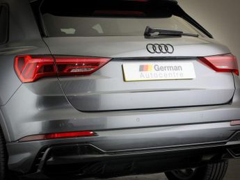 AUDI Q3 1.5 TFSI CoD 35 S line SUV 5dr Petrol S Tronic Euro 6 (s/s) (150