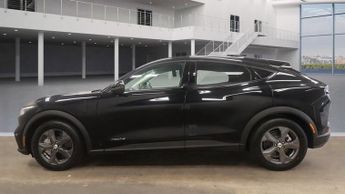 FORD MUSTANG MACH-E Standard Range 70kWh SUV 5dr Electric Automatic (269 ps)