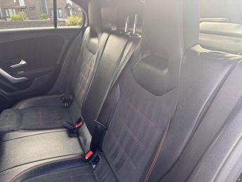 MERCEDES-BENZ A-CLASS 2.0 A200d AMG Line Hatchback 5dr Diesel 8G-DCT Euro 6 (s/s) (150