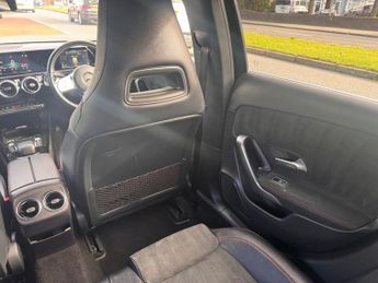 MERCEDES-BENZ A-CLASS 2.0 A200d AMG Line Hatchback 5dr Diesel 8G-DCT Euro 6 (s/s) (150