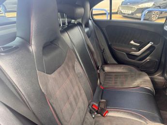 MERCEDES-BENZ A-CLASS 2.0 A200d AMG Line Hatchback 5dr Diesel 8G-DCT Euro 6 (s/s) (150