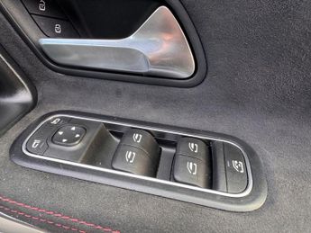 MERCEDES-BENZ A-CLASS 2.0 A200d AMG Line Hatchback 5dr Diesel 8G-DCT Euro 6 (s/s) (150