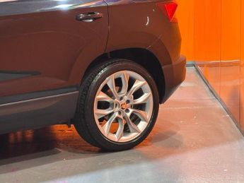 SKODA KAROQ 2.0 TDI Edition SUV 5dr Diesel DSG 4WD Euro 6 (s/s) (150 ps)