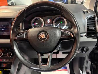 SKODA KAROQ 2.0 TDI Edition SUV 5dr Diesel DSG 4WD Euro 6 (s/s) (150 ps)