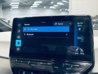 VOLKSWAGEN ID.3 Pro Performance 58kWh 1ST Edition Hatchback 5dr Electric Auto (2