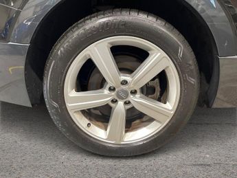 AUDI E-TRON 50 Technik SUV 5dr Electric Auto quattro 71.2kWh (313 ps)