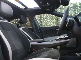KIA EV6 77.4kWh GT-Line S Hatchback 5dr Electric Auto (225 bhp)