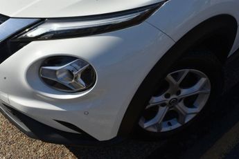 NISSAN JUKE 1.0 DIG-T N-Connecta SUV 5dr Petrol DCT Auto Euro 6 (s/s) (117 p