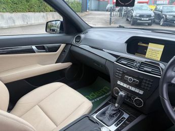 MERCEDES-BENZ C-CLASS 2.1 C250 CDI BlueEfficiency Sport Saloon 4dr Diesel G-Tronic+ Eu