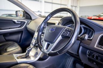VOLVO XC60 2.4 D4 SE Lux Nav SUV 5dr Diesel Auto AWD Euro 6 (s/s) (190 ps)