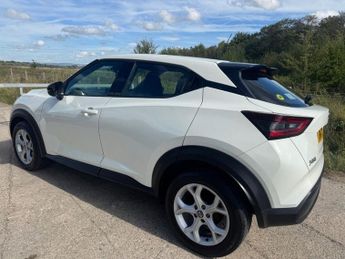 NISSAN JUKE 1.0 DIG-T Acenta SUV 5dr Petrol DCT Auto Euro 6 (s/s) (114 ps)