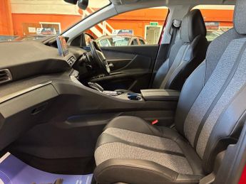 PEUGEOT 3008 1.6 THP Allure SUV 5 Door Petrol Automatic Red EAT Euro 6 1 Owne