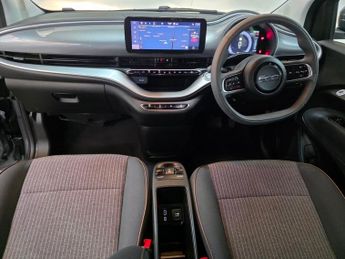 FIAT 500E 42kWh Icon Hatchback 3dr Electric Auto (118 ps)